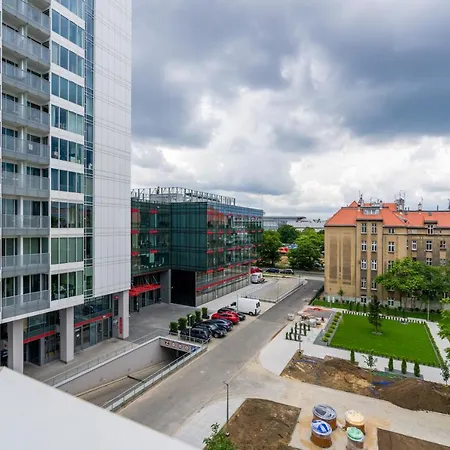 Towarowa By Renters Apartmán