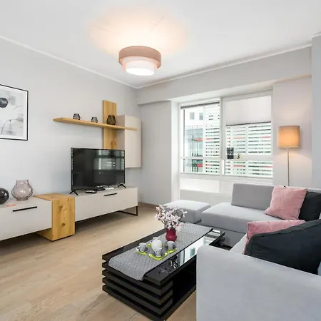 Apartmán Towarowa By Renters Poznaň