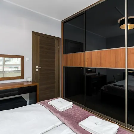 Towarowa By Renters